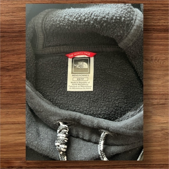 MENS BLACK NORTH FACE HOODIE SZ X-SMALL - Picture 3 of 4